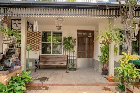 Eden Garden Villa By Jadecaps Nr Mg Road Garden Bangalore Exterior photo